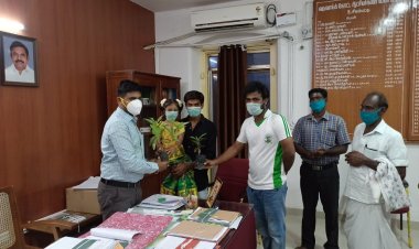 சிறுமிக்கு உசிலம்பட்டி RDO பாராட்டு