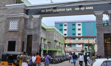 மதுரை அரசு மருத்துவமனையில் நடந்த கொலை சம்பவத்தையடுத்து இரண்டு காவலர்கள் பணி நீக்கம்