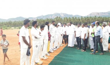 தொட்டப்பநாயக்கனூரில் S.A.பாலாஜி நினைவாக நடைபெற்ற B.C.C கிரிக்கெட் போட்டி