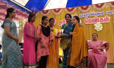 உசிலம்பட்டி கல்லூரியில் மகளிர் தின விழா நகராட்சி தலைவர் பரிசு வழங்கினார்