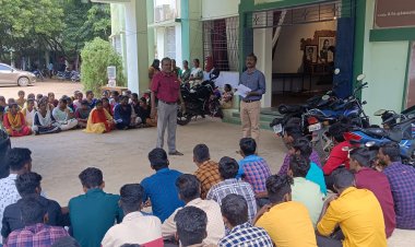 மாணவர்களை போராடதூண்டிவரும்  பேராசிரியர்கள் உறக்கத்தில் கள்ளர்கல்வி நிர்வாகம் உசிலம்பட்டியில் அவலம்