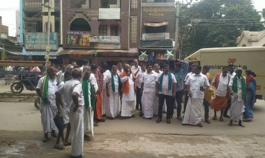 உசிலம்பட்டியில் சாலை மறியல் போக்குவரத்து பாதிப்பு போலீசார் குவிப்பு