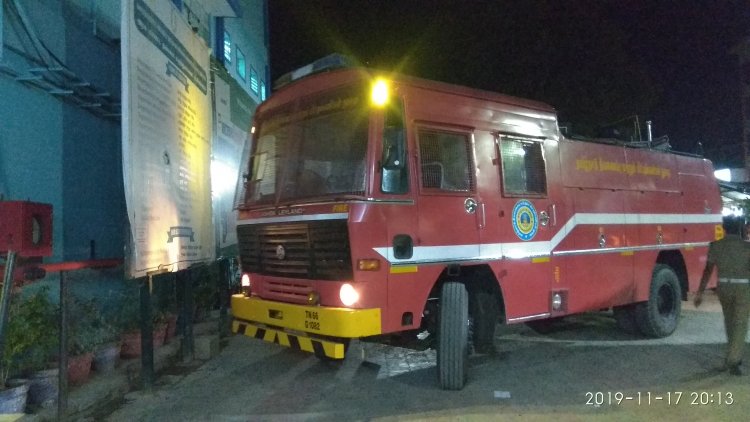 உசிலம்பட்டி அரசு தலைமை மருத்துவமனையில் தேனீக்கள் அச்சுறுத்தல்